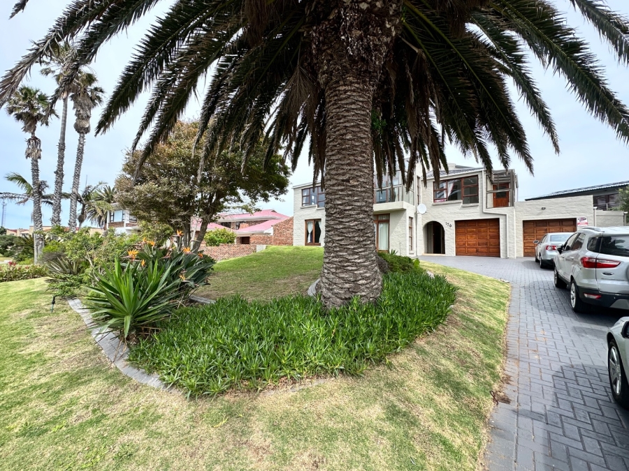 5 Bedroom Property for Sale in Bayview Western Cape